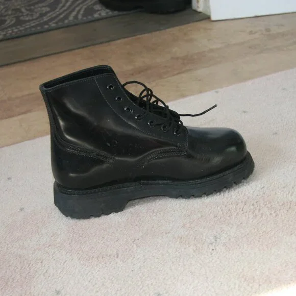 Parade Boots - Picture 2 of 5